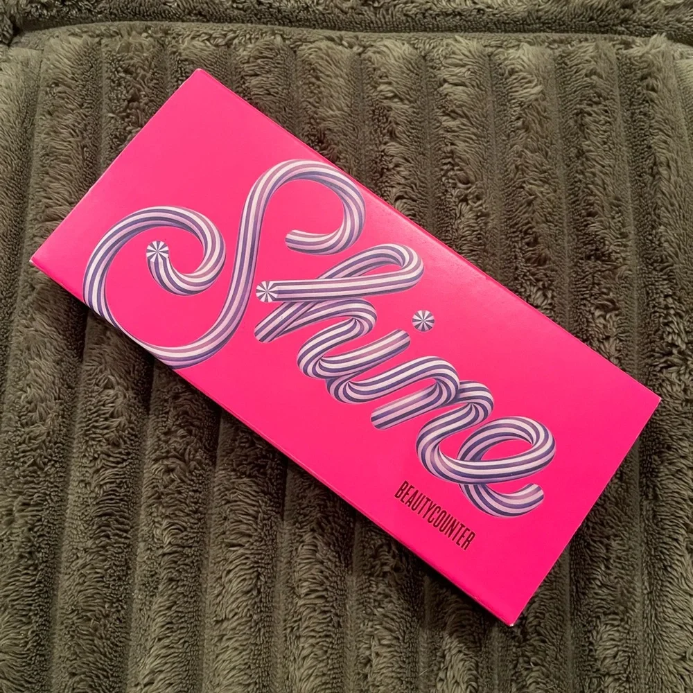 Beautycounter Mini Beyond Gloss Vault - NEW